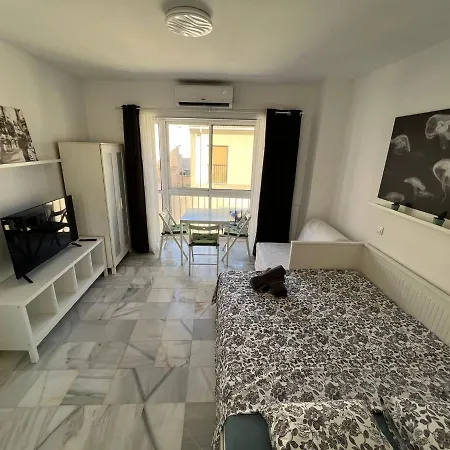 Genuar Center 3 * Málaga